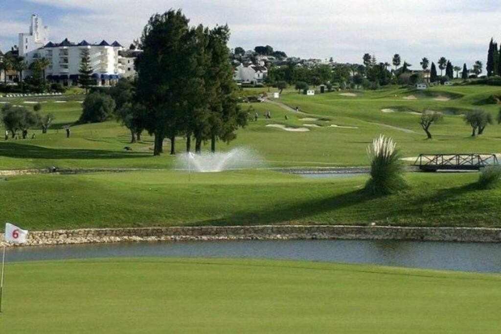 فوينخيرولا Matchroom Apartamento Con Piscina En Mijas Golf المظهر الخارجي الصورة